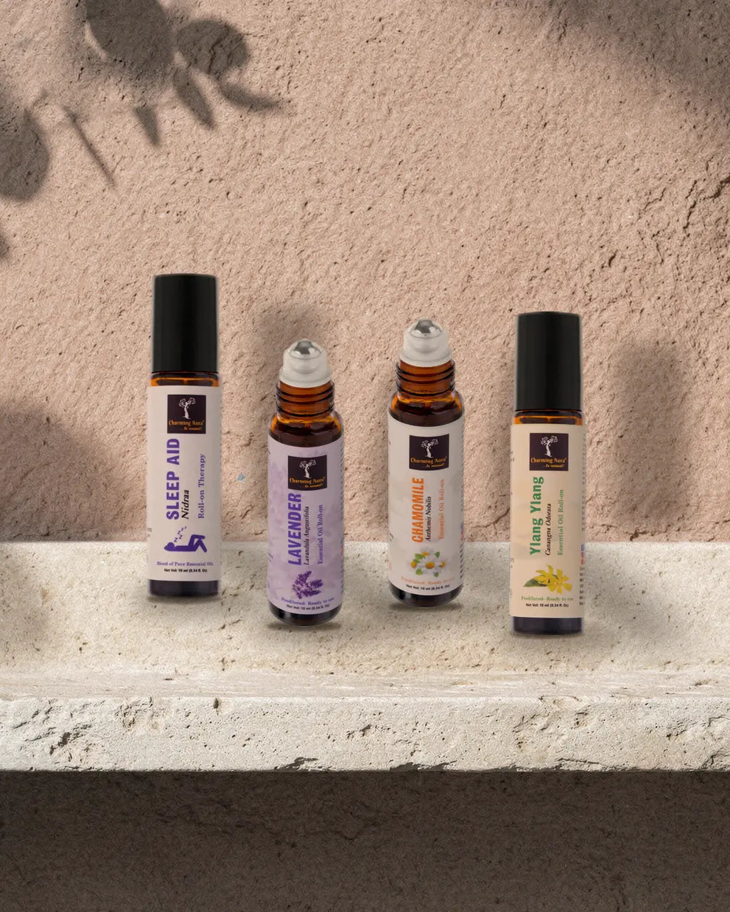 Nidraa, Lavendel, Kamille und Ylang-Ylang Roll-on auf einer Putzkante