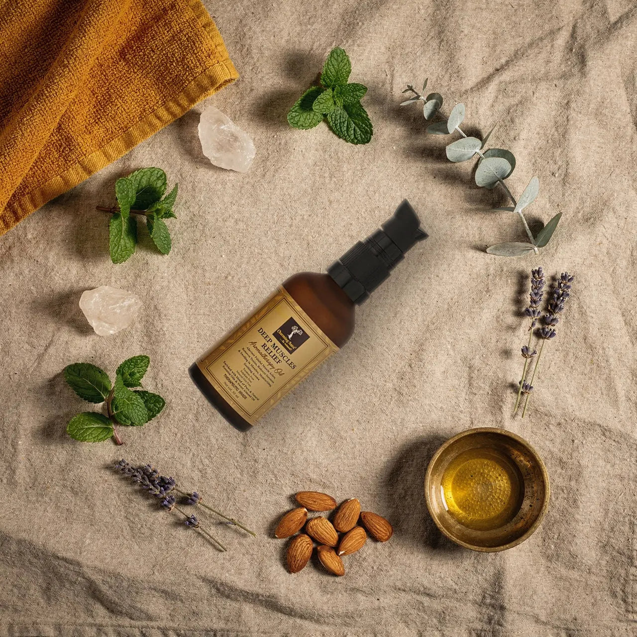 Abhyanga Massageöl, umgeben von Kampfer, Pfefferminze, Eukalyptus, Lavendel und Mandeln